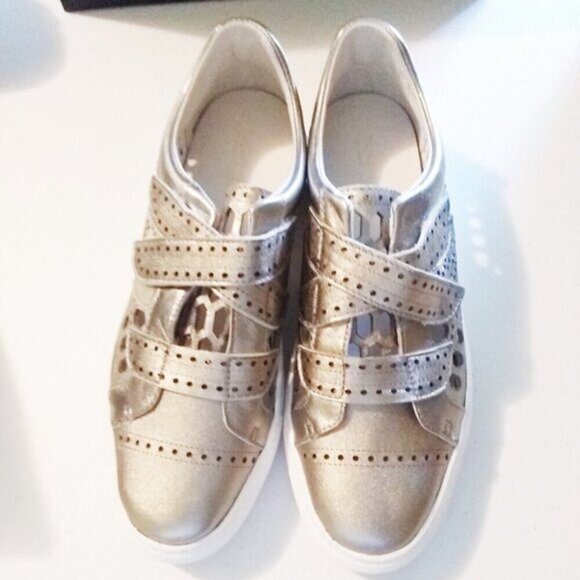 NIB Rachel Zoe "Jaden" Leather Sneakers S8 Sand Metallic Silver Gold MRP $248 - Picture 3 of 12